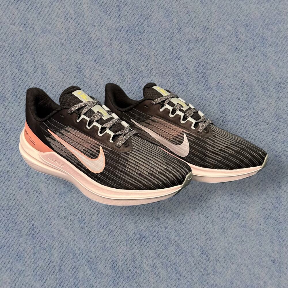Nike Air Winflo 9 Black/Pink Women’s Running Shoes - Size 9.5